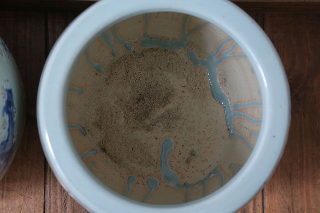 アンティーク雑貨　和製アンティーク　梅の図　小振りな瀬戸火鉢2個セット