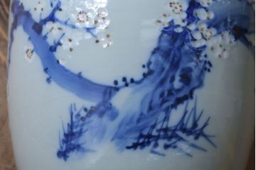 アンティーク雑貨　和製アンティーク　梅の図　小振りな瀬戸火鉢2個セット