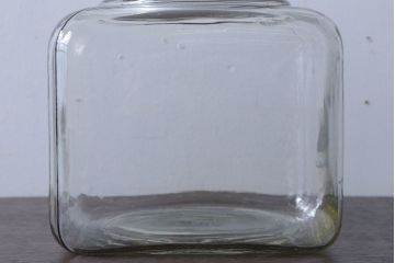 アンティーク雑貨　昭和レトロ　アンティーク四角ガラス瓶(ビン)