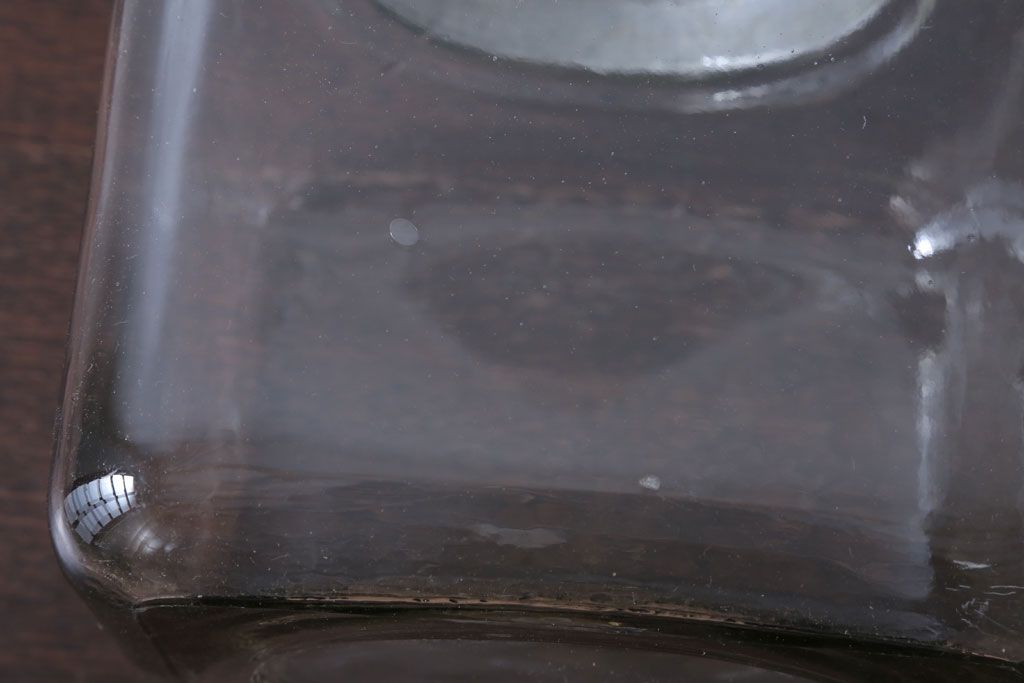 アンティーク雑貨　昭和レトロ　アンティーク四角ガラス瓶(ビン)