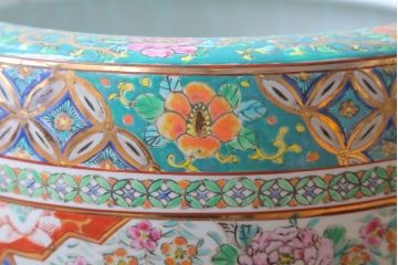 アンティーク雑貨　古民具・骨董　大正〜昭和初期 十錦手火鉢 牡丹(1)