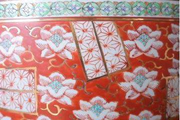 アンティーク雑貨　古民具・骨董　大正〜昭和初期 十錦手火鉢 牡丹(1)