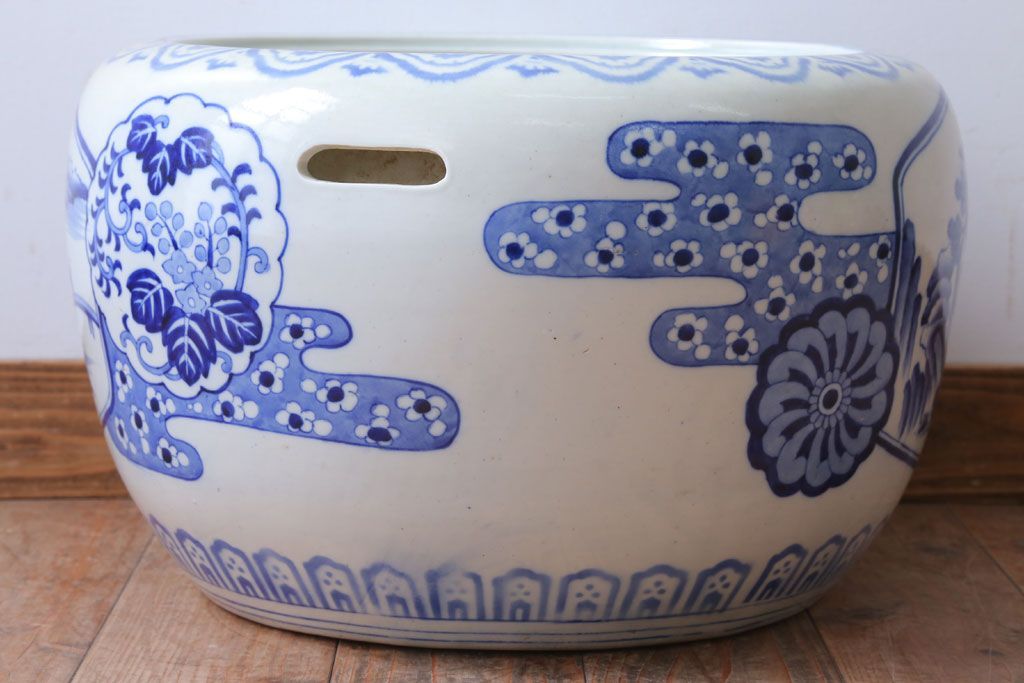 アンティーク雑貨　古民具・骨董　窓絵　風景・花の図　大きなアンティーク瀬戸火鉢