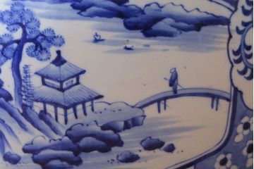 アンティーク雑貨　古民具・骨董　窓絵　風景・花の図　大きなアンティーク瀬戸火鉢