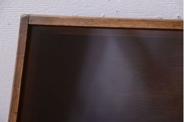 レトロ家具　和製アンティーク　古い木のレトロな台形型小振りガラスケース