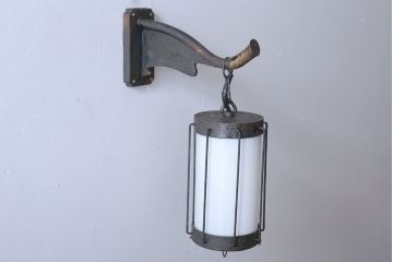 古民具・骨董　大正期　古金具のおしゃれなアンティーク壁掛け照明