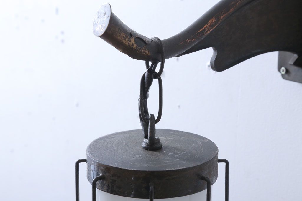 古民具・骨董　大正期　古金具のおしゃれなアンティーク壁掛け照明