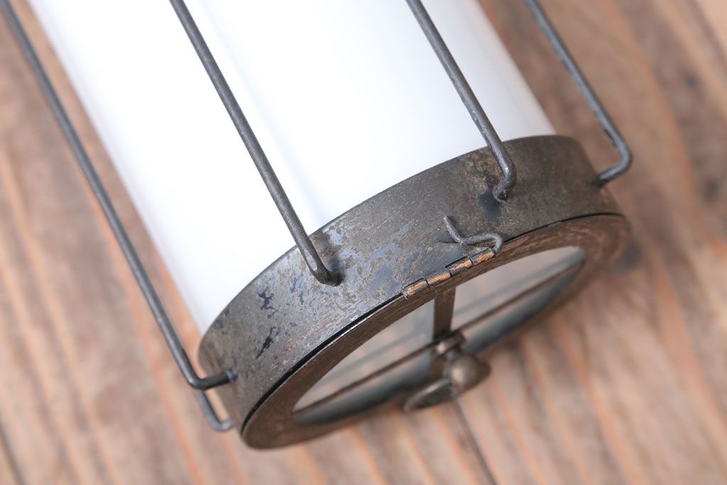 古民具・骨董　大正期　古金具のおしゃれなアンティーク壁掛け照明