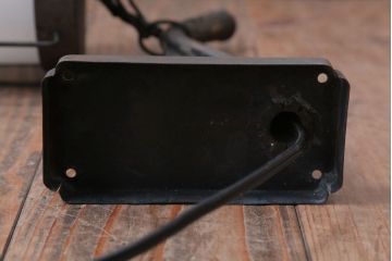 古民具・骨董　大正期　古金具のおしゃれなアンティーク壁掛け照明