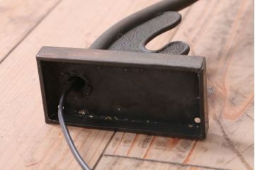 ジャンク品　古民具・骨董　大正期　古金具のおしゃれなアンティーク壁掛け照明(2)