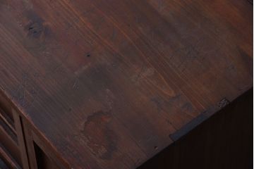 アンティーク家具　和製アンティーク　古い木製の小ぶりな収納棚(下駄箱)