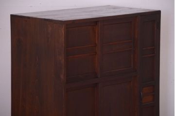 アンティーク家具　和製アンティーク　古い木製の小ぶりな収納棚(下駄箱)