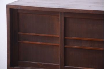 アンティーク家具　和製アンティーク　古い木製の小ぶりな収納棚(下駄箱)