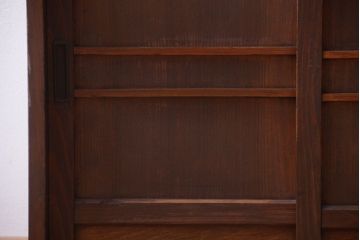 アンティーク家具　和製アンティーク　古い木製の小ぶりな収納棚(下駄箱)