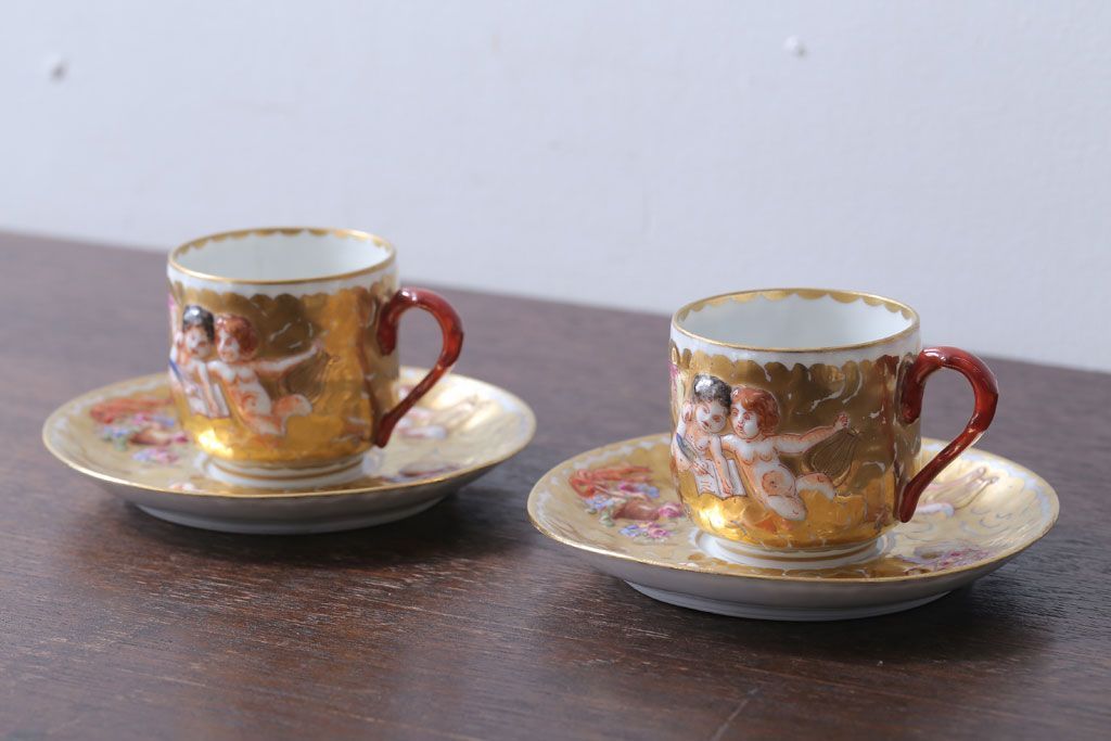 アンティーク雑貨　アンティーク　イタリアRichard Ginori(リチャード・ジノリ)　カポディモンテ　カップ&ソーサー2客セット(洋食器)