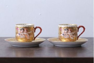 アンティーク雑貨　アンティーク　イタリアRichard Ginori(リチャード・ジノリ)　カポディモンテ　カップ&ソーサー2客セット(洋食器)