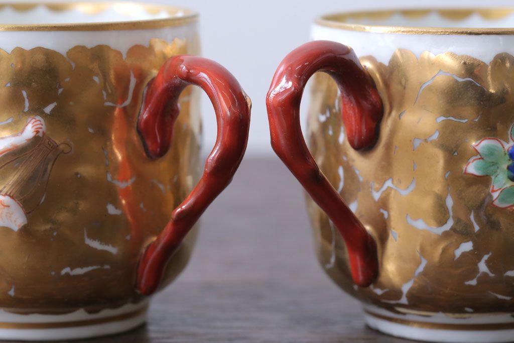 アンティーク雑貨　アンティーク　イタリアRichard Ginori(リチャード・ジノリ)　カポディモンテ　カップ&ソーサー2客セット(洋食器)