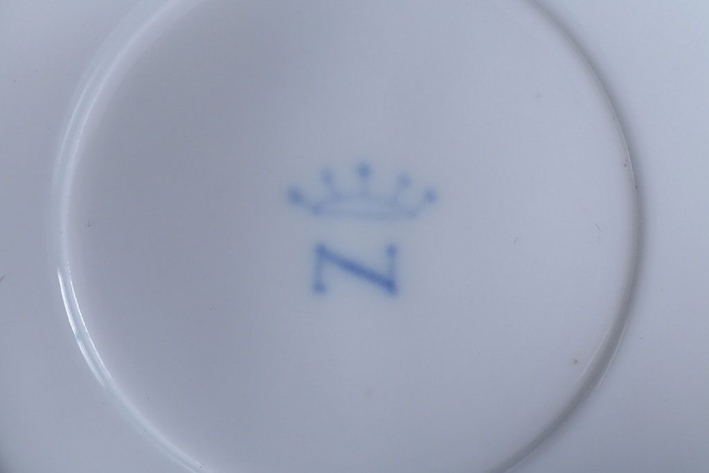 アンティーク雑貨　アンティーク　イタリアRichard Ginori(リチャード・ジノリ)　カポディモンテ　カップ&ソーサー2客セット(洋食器)