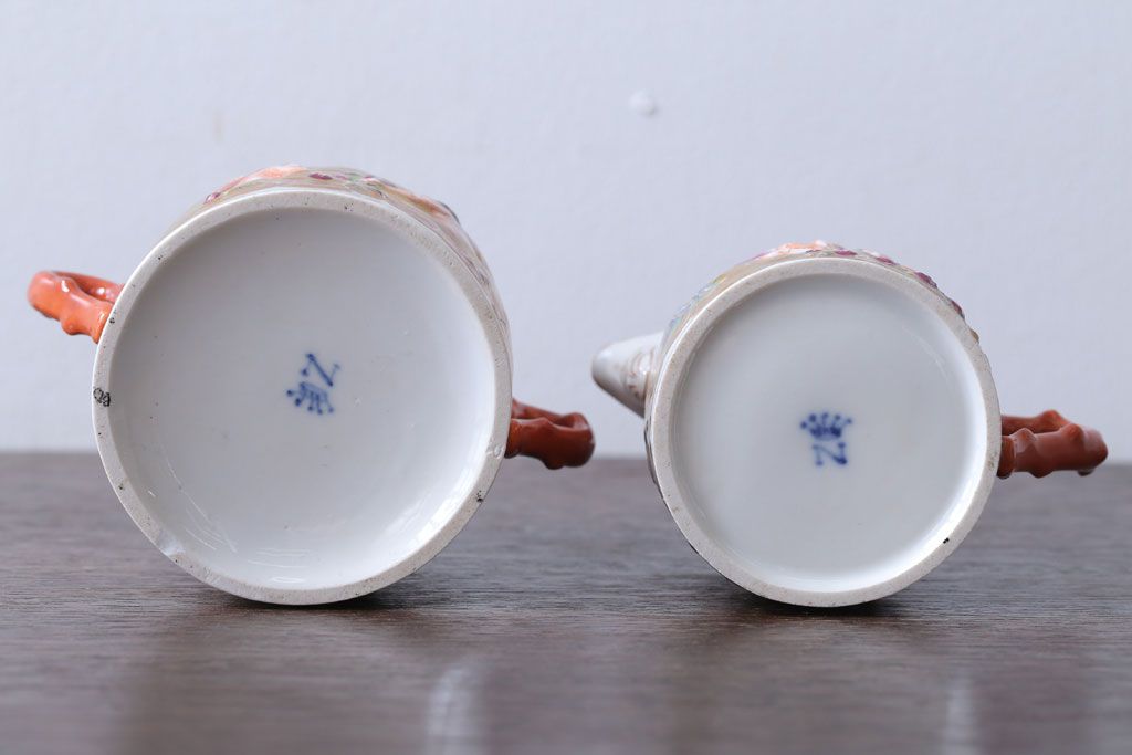 アンティーク雑貨　アンティーク　イタリアRichard Ginori(リチャード・ジノリ)　カポディモンテ　クリーマー・シュガーポット2点セット(洋食器)