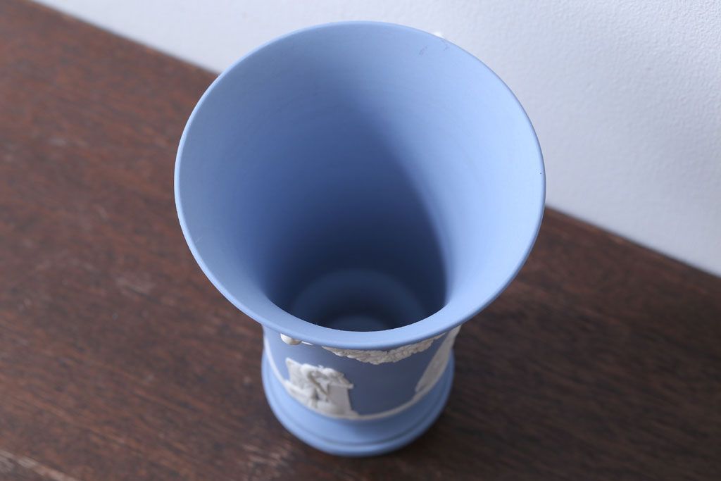 アンティーク雑貨　中古　イギリスWedgwood(ウェッジウッド)　ジャスパー　ペールブルー　花瓶