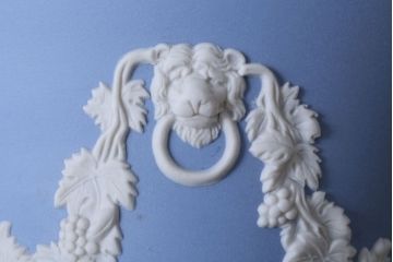 アンティーク雑貨　中古　イギリスWedgwood(ウェッジウッド)　ジャスパー　ペールブルー　花瓶