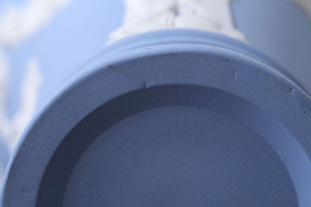 アンティーク雑貨　中古　イギリスWedgwood(ウェッジウッド)　ジャスパー　ペールブルー　花瓶