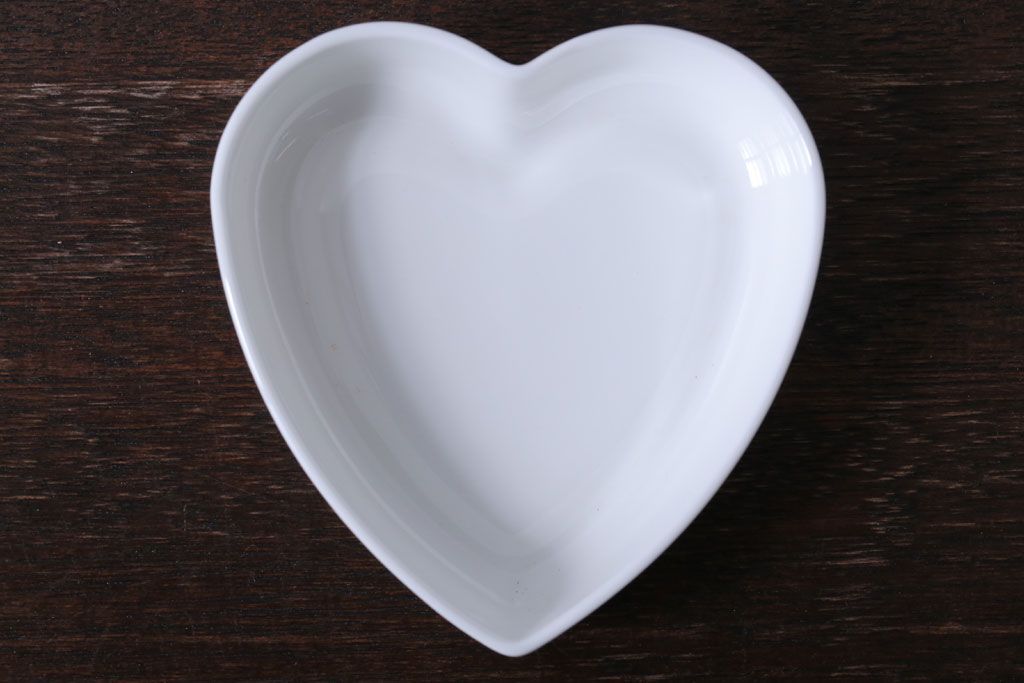 アンティーク雑貨　中古　イギリスWedgwood(ウェッジウッド)　ワイルドストロベリー　ハート型小物入れ