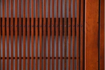 古民具・骨董　裏障子付き!デザインガラス帯のアンティーク格子戸4枚セット(2)