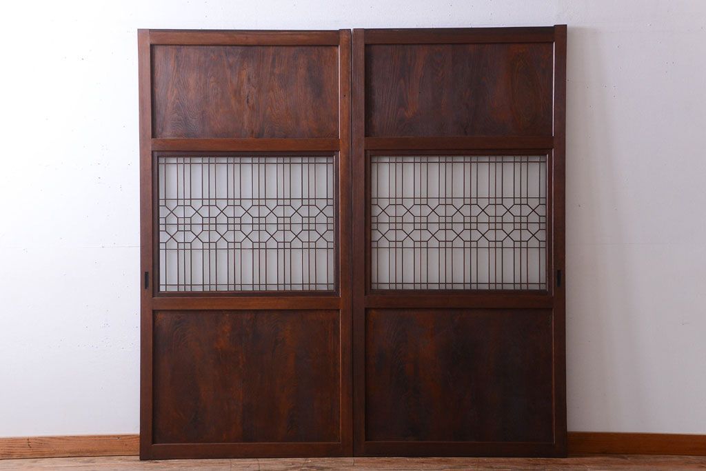 古民具・骨董　組子入りすりガラス帯のアンティーク板戸2枚セット