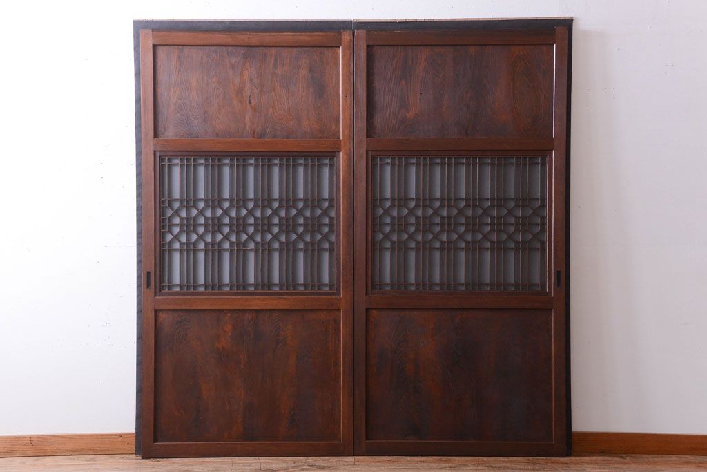 古民具・骨董　組子入りすりガラス帯のアンティーク板戸2枚セット