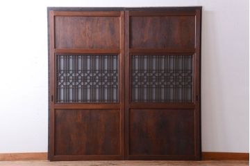 古民具・骨董　組子入りすりガラス帯のアンティーク板戸2枚セット