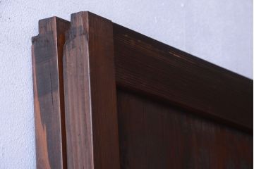 古民具・骨董　組子入りすりガラス帯のアンティーク板戸2枚セット