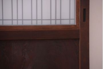 古民具・骨董　組子入りすりガラス帯のアンティーク板戸2枚セット