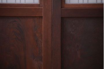 古民具・骨董　組子入りすりガラス帯のアンティーク板戸2枚セット