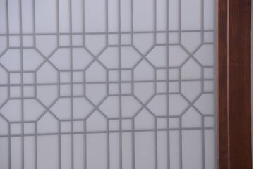 古民具・骨董　組子入りすりガラス帯のアンティーク板戸