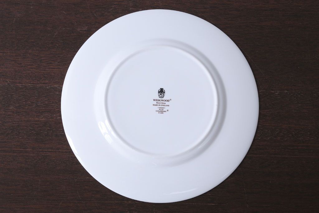 中古　イギリスWedgwood(ウェッジウッド) ワイルドストロベリー　27cmプレート(皿)(洋食器)