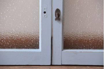 アンティーク　ダイヤガラス入り!ペイントのガラス戸2枚セット(窓)(1)