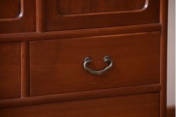 アンティーク家具　和製アンティーク　高級品!前面桑材・側面栗材の重ね茶箪笥