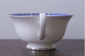 中古　イギリスWedgwood(ウェッジウッド)　キングスブリッジ　カップ&ソーサー・シュガー・クリーマー(洋食器)