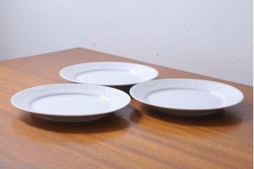 アンティーク雑貨　中古　ROYAL COPENHAGEN(ロイヤルコペンハーゲン)　WHITE FLUTED HALF LACE(ホワイトフルーテッド・ハーフレース) 25cmプレート(大皿)3枚セット(洋食器)