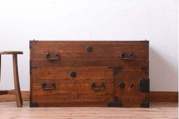 アンティーク家具　和製アンティーク　シンプルでモダンな桐箪笥ローボード(衣装箪笥)