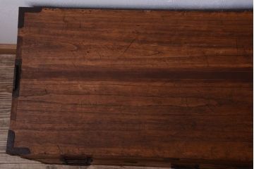 アンティーク家具　和製アンティーク　シンプルでモダンな桐箪笥ローボード(衣装箪笥)