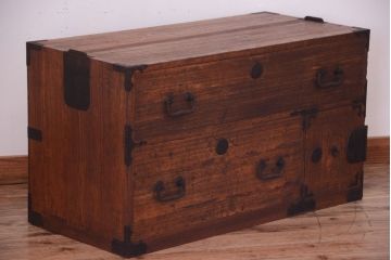 アンティーク家具　和製アンティーク　シンプルでモダンな桐箪笥ローボード(衣装箪笥)