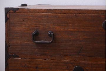 アンティーク家具　和製アンティーク　シンプルでモダンな桐箪笥ローボード(衣装箪笥)