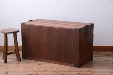 アンティーク家具　和製アンティーク　シンプルでモダンな桐箪笥ローボード(衣装箪笥)