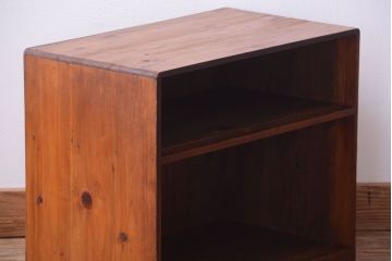 レトロ家具　昭和レトロ　古い木製の小さなオープンラックローボード(飾り棚)