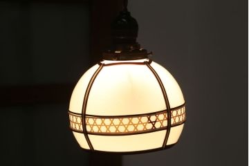 アンティーク　和の雰囲気溢れるガラスシェード天井照明(電傘)