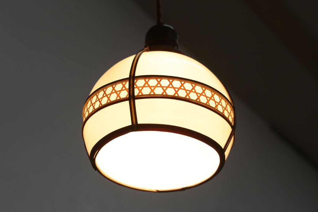 アンティーク　和の雰囲気溢れるガラスシェード天井照明(電傘)