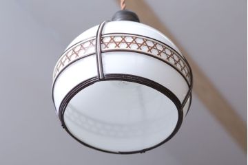 アンティーク　和の雰囲気溢れるガラスシェード天井照明(電傘)