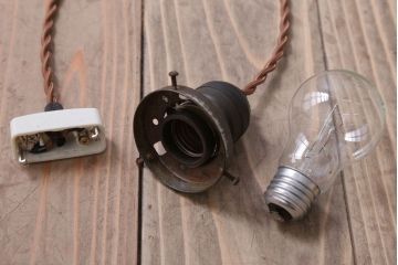 アンティーク　和の雰囲気溢れるガラスシェード天井照明(電傘)